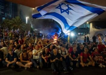 Pemogokan massal layanan utama publik, Israel gamang