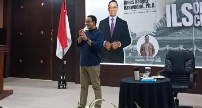 Anies the role model disambut antusias ribuan mahasiswa UNS