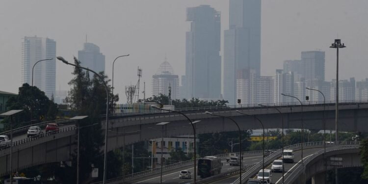 Apa tantangan dan peluang bagi Jakarta menuju kota global?