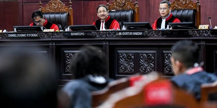 Mengapa MK harus kabulkan uji materi UU Pilkada dengan opsi kotak kosong?
