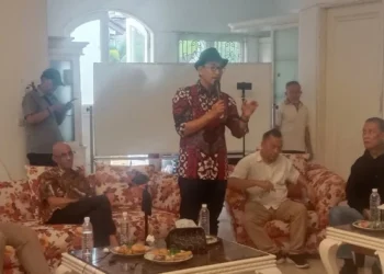 Refly Harun minta Anies Baswedan tidak memilih 3 paslon pilkada Jakarta