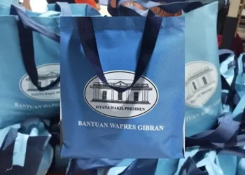 Bansos berlabel “bantuan wapres Gibran”, tuna moral dan etika