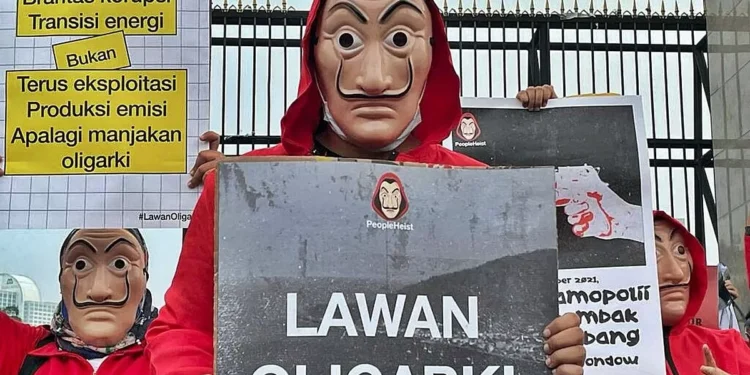 Negara bukan pelayan oligarki, justru mereka harus dikendalikan