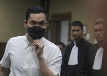 Novelis Tere Liye kritik keras putusan hukuman Harvey Moeis