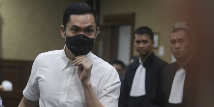 Novelis Tere Liye kritik keras putusan hukuman Harvey Moeis