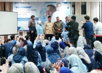 Anies Baswedan disambut meriah di kampus UMMI Bogor