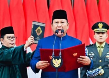 Prabowo Subianto didesak berani bersihkan berbagai pelanggaran di masa Jokowi