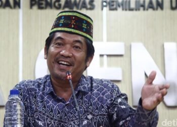 Ray Rangkuti: DPR  dan parpol di DPR jangan belokkan putusan MK soal PT nol persen!