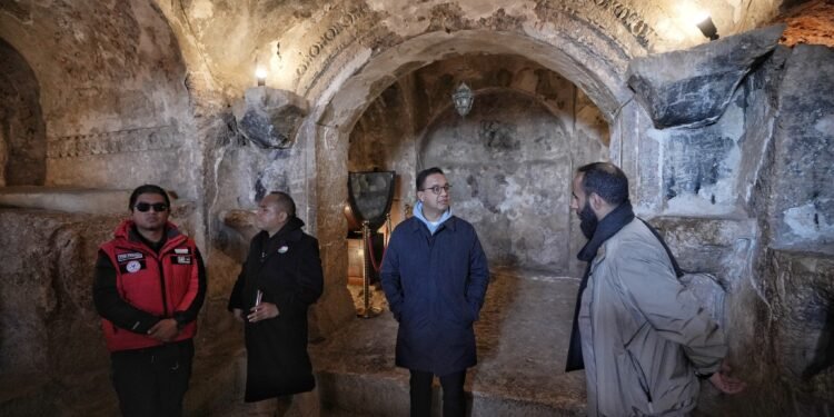 Anies Baswedan berziarah ke goa Ashabul Kahfi