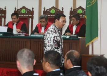 Di Kejagung, Ahok hanya bermain sandiwara?