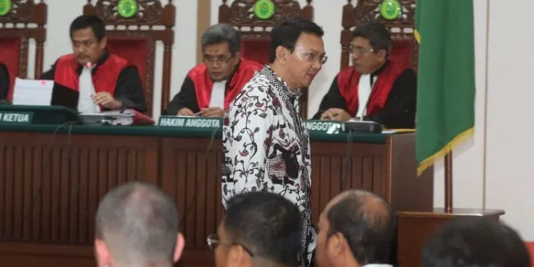 Di Kejagung, Ahok hanya bermain sandiwara?
