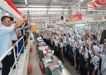 PHK 8.400 buruh Sritex Solo imbas kebijakan buruk pemerintahan Jokowi