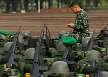 Revisi UU TNI  bisa berdampak pada sentimen negatif ekonomi dan investasi