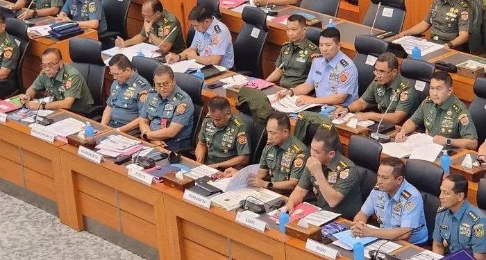 Pengamat: akankah revisi TNI bikin Indonesia menuju negeri otoritarian?