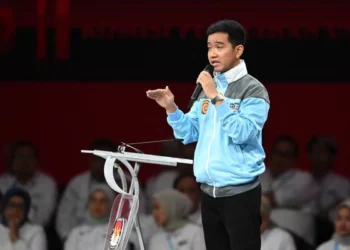 Gibran Disarankan Mundur Baik-baik Jangan Konfrontatif