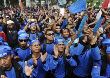 May Day: ancaman PHK massal mengintai