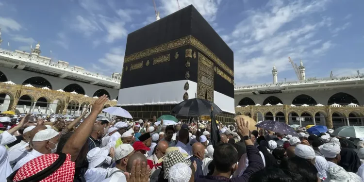 Masjidil haram sangat padat, jamaah tunda tawaf ifadah sehari