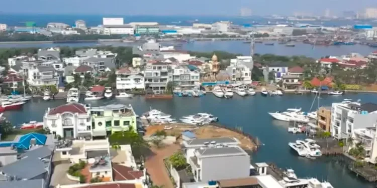 Charles Chandra Bacakan Nota Pembelaan Dugaan Pemalsuan Sertifikat PIK 2