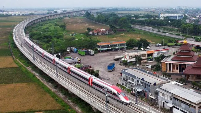 Balada kereta cepat Jakarta–Bandung: dari prestise jadi beban