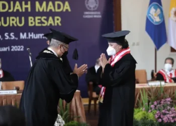 Guru besar UGM: bangsa ini jangan jadi pemimpi utopis
