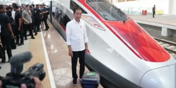 Menkeu tolak bayar utang Whoosh , Jokowi harus tanggung jawab