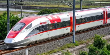 Prabowo ambil alih whoosh karena tidak berdaya hadapi tekanan China?