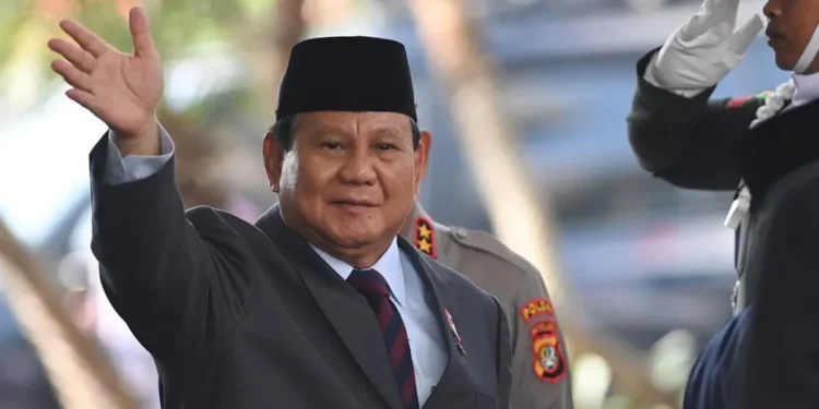 Prabowo sebaiknya fokus sejahterakan rakyat daripada peduli Jokowi