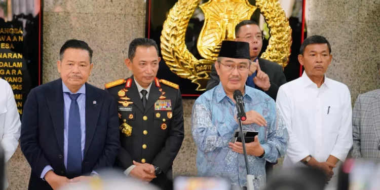 Putusan MK : memutus praktik dwi fungsi polri warisan presiden Jokowi