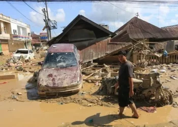 Banjir Sumatera: Rocky Gerung nilai kegagalan negara mitigasi risiko bencana